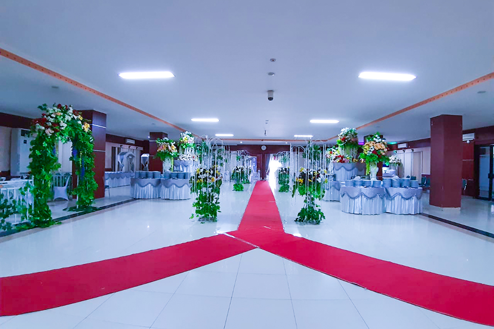 tiga_dara_*Paket Pernikahan Dengan Gedung_PAKET PERNIKAHAN GEDUNG MAWAR 500 TAMU GEDUNG GOR TANJUNG DUREN